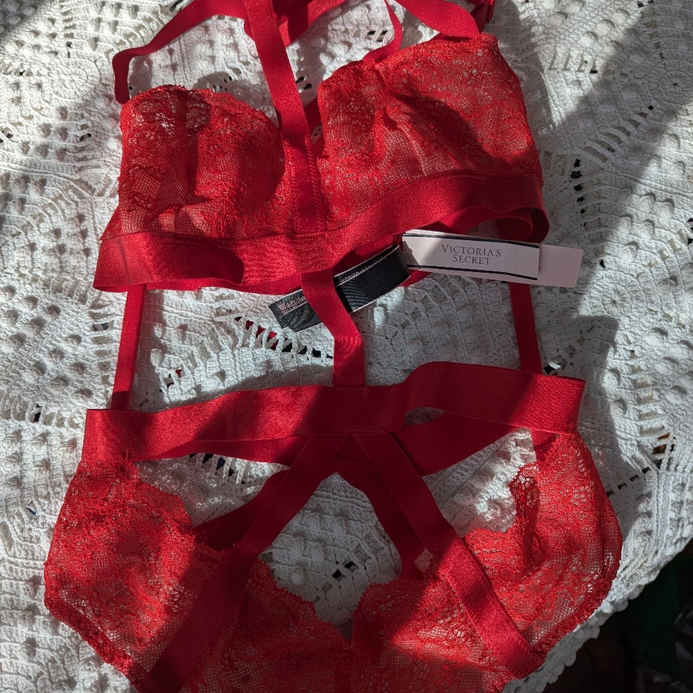 Sexy body intimates underwear red Victoria Secret new xsmall